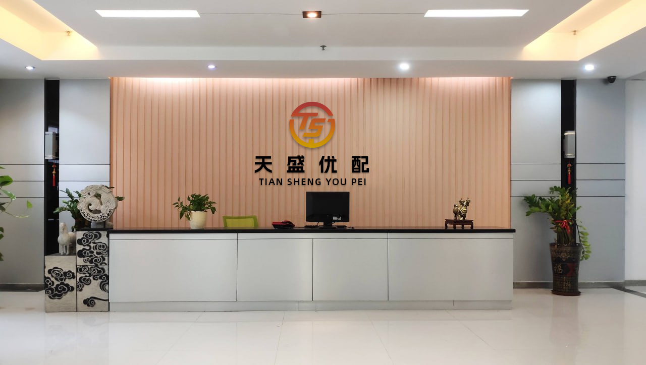 益阳指配资 理哥：在加速上涨中的强势股，它们都有共同的特征，而且都会给市场投资者的进场机会。强势股涨停板启动后，通常都会在三板或四板开始出现断板，断板分时断板和日线断板。此时的断板，就是中途上车的机会。但并...